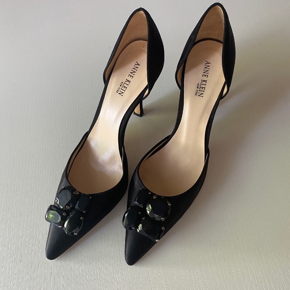 Anne Klein Women's Black Satin Stiletto Pumps Jeweled Detail Size 7M - Picture 4 of 15